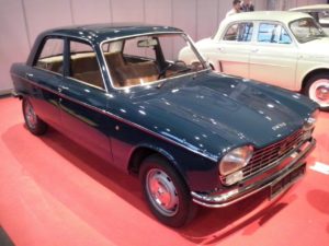 Deze Peugeot 204 was één van de imported classics in Bremen. Foto: Hans de Mooij