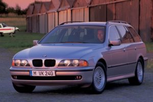 Geen roetfilter af fabriek betekent waarschijnlijk een MRB-verhoging voor de eigenaar van bijvoorbeeld een BMW 525 TDS uit 1997. Foto: BMW