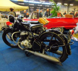 Een schoonheid op de DKW Clubstand. Deze 500 SB Luxus is het levenswerk van de eigenaar. Foto: Erik van Putten