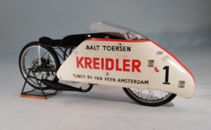 Opnieuw onthuld in Houten: De Kreidler van Veen Sprinter, waar Aalt Toersen op 5 oktober 1968 drie wereldrecords mee vergaarde.