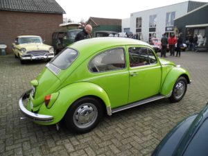 Klassiekers op de Koffie is een maandelijkse meeting voor liefhebbers van klassieke- en sportauto’s bij de mooie en sfeervolle Strandlodge Winterswijk. Maar op 27 december was de Klassiekers op de koffie in Drempt, bij Venema Antiques and Classic Cars, www.venemaantiques.nl.