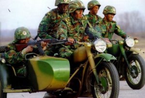 De CJ 750. Een afhaalchinees