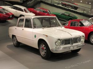 De Alfa Romeo Giulia TI Super in het Museo Storico Alfa Romeo in Arese. Foto: Erik van Putten