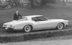 Een Buick Riviera prijkt op de kavellijst van de BCA Klassiekerveiling van aanstaande zaterdag. © GM Company