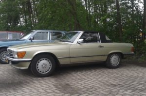 De MB R/C107 club organiseert de Mercedes Benz familiedag in Burgum. Het belooft een evenement te worden waarbij onder meer 200 exemplaren van "Das Haus" samenkomen. En de R107 zal niet ontbreken. Afbeelding: Erik van Putten