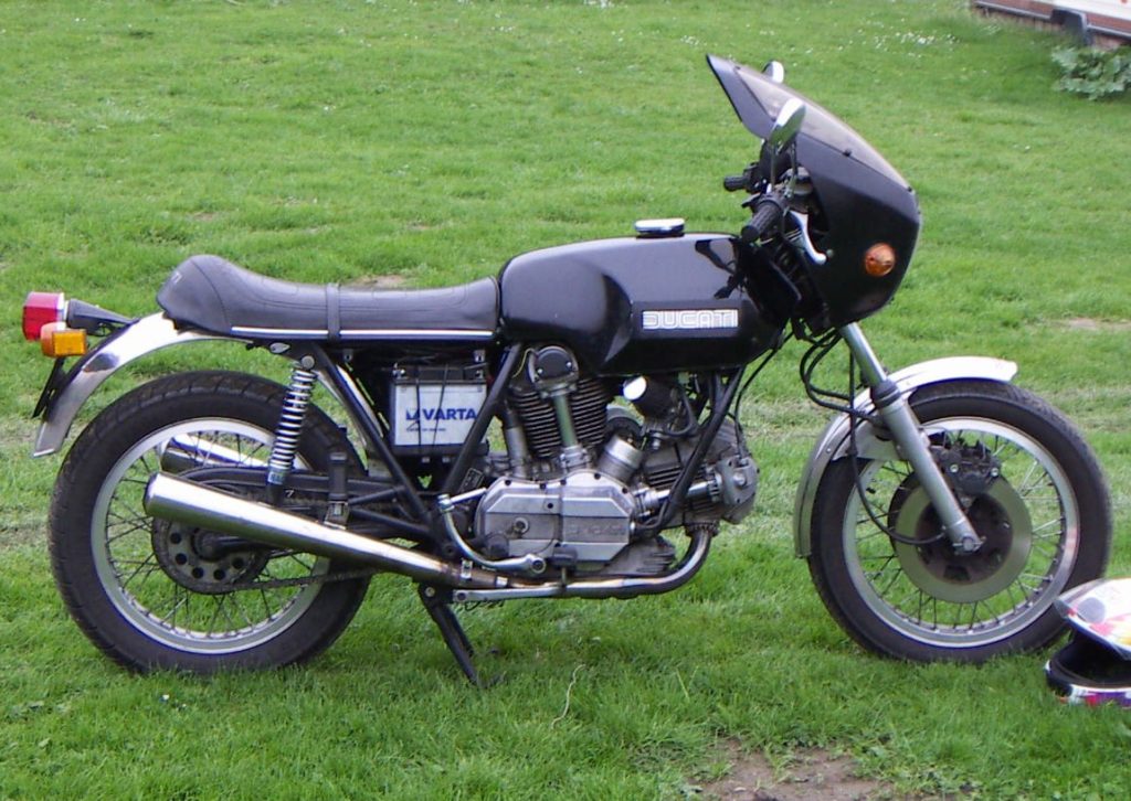DUCATI 860