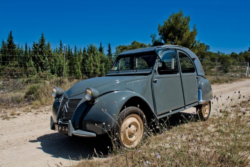 Citroën 2CV - Auto Motor Klassiek