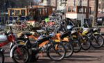 Amsterdam wil oude brommers uit gebied binnen ringweg weren - Auto Motor Klassiek