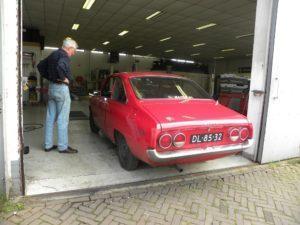 Gespot: Een Mazda R100 Wankel