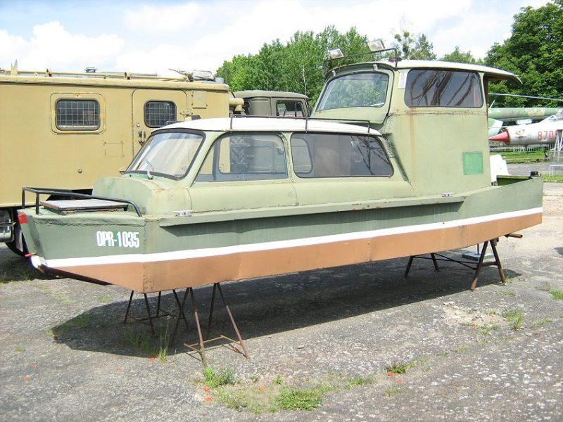 Trabant als bootje - Auto Motor Klassiek