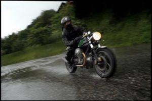 Een vreemde dag CB200