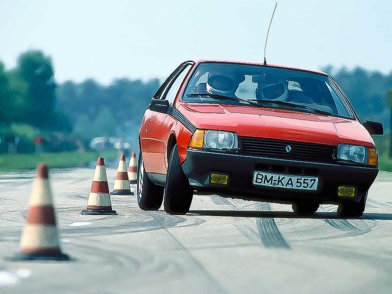 Renault Fuego. Het bleef bij smeulen