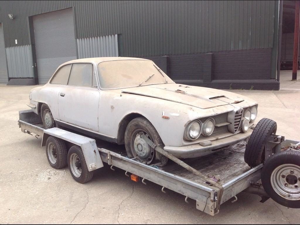 alfa romeo 2600 sprint