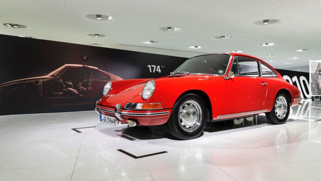 Primeur: Porsche museum Stuttgart toont haar oudste 911 - Auto Motor Klassiek