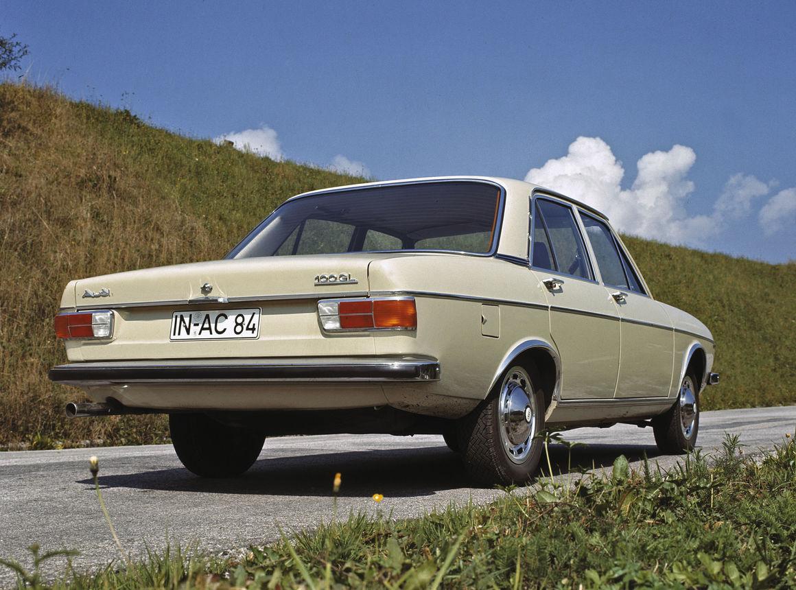 Audi 100