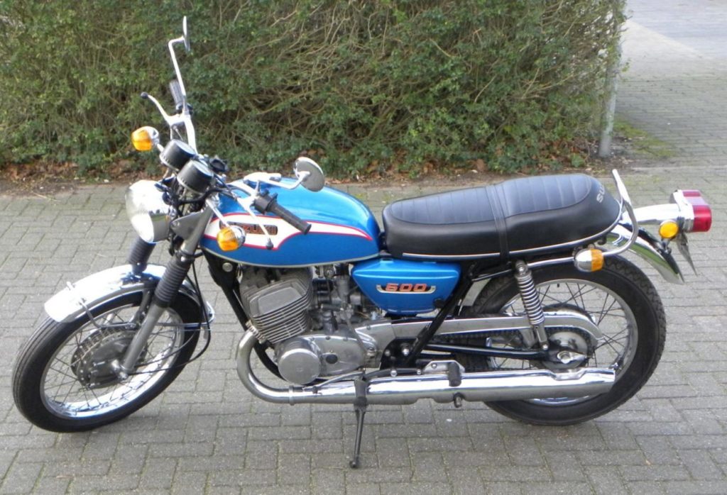 Suzuki T500 (1968-1975). Van Godenzoon tot stuntprijs aanbieding - Auto Motor Klassiek