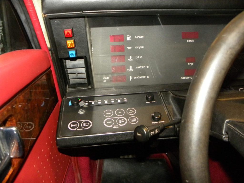 Aston Martin Lagonda