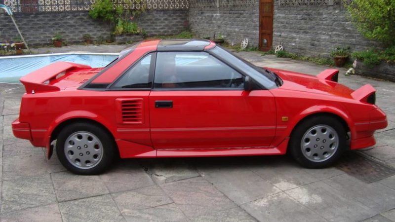 Toyota MR2