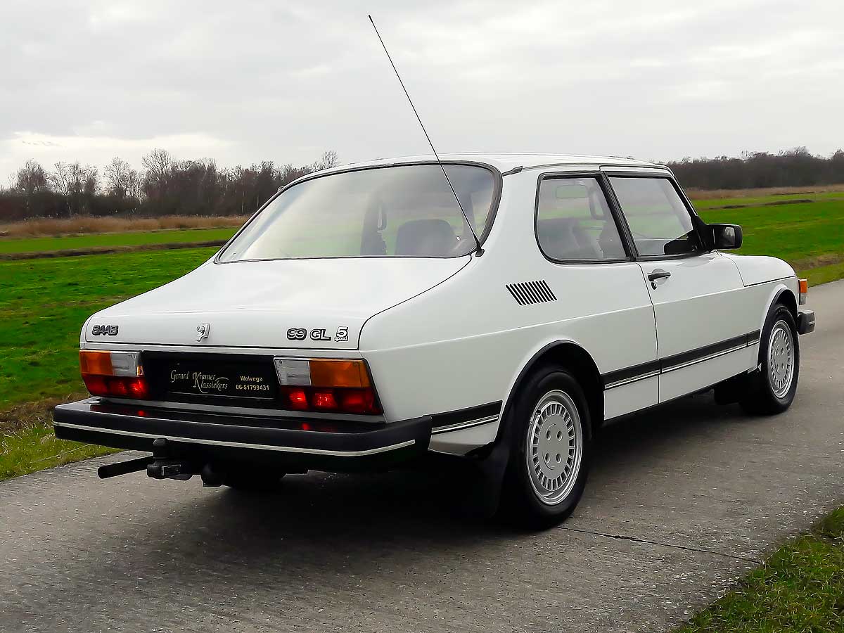 Rij-impressie SAAB 99 GL 5 Speed. Bekoring, originaliteit en onafhankelijkheid