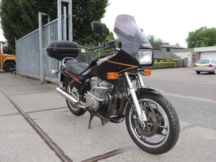 Yamaha XJ900