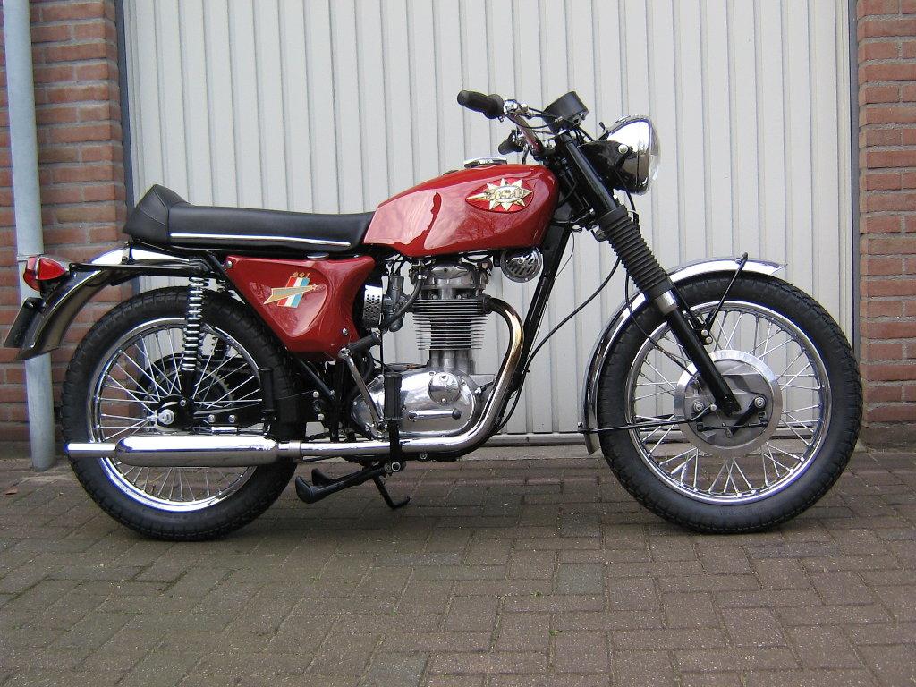 BSA B33
