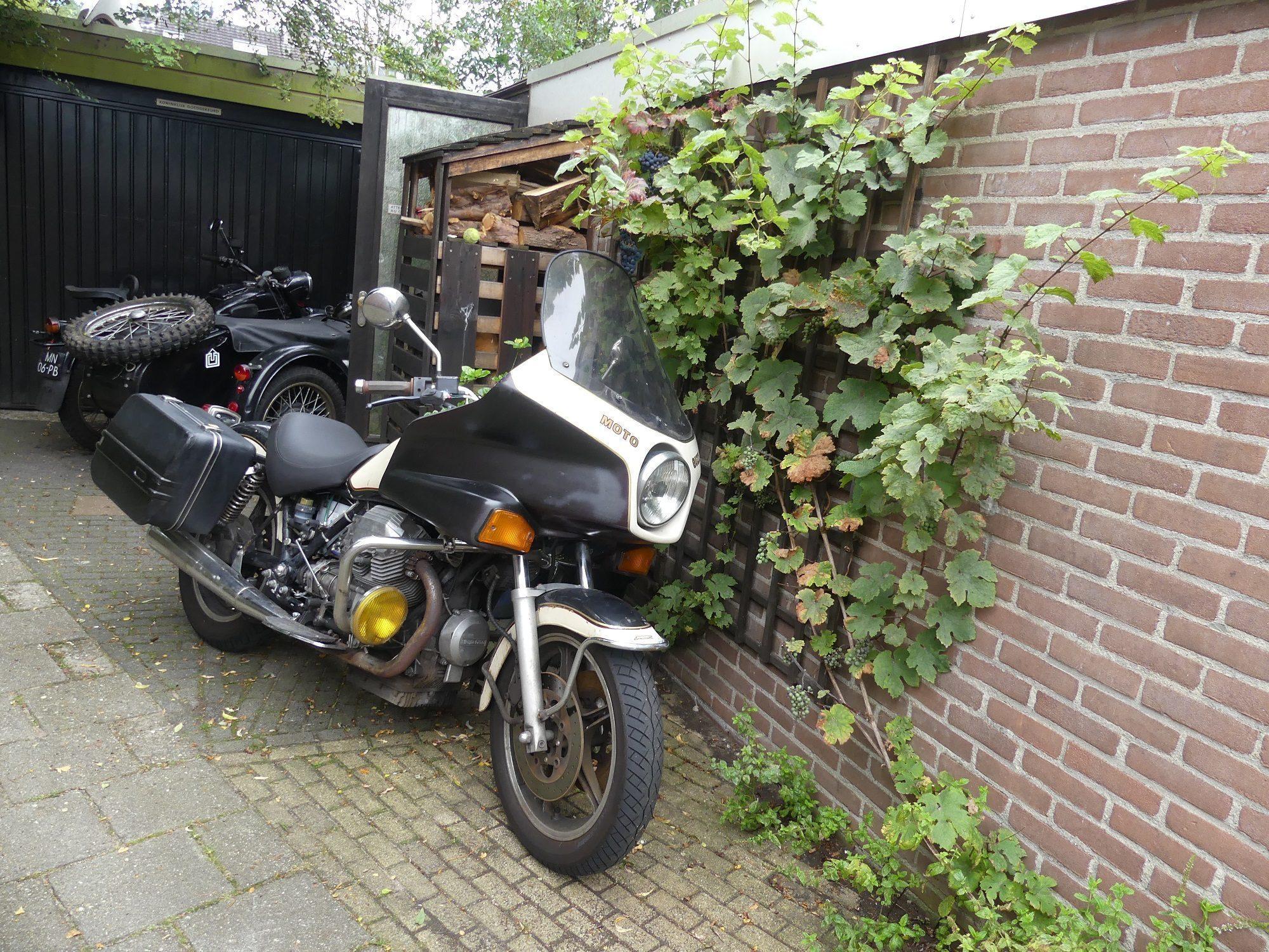 Moto Guzzi California