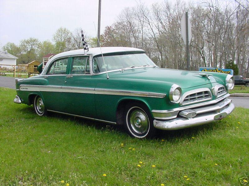 Chrysler New Yorker zijaanzicht