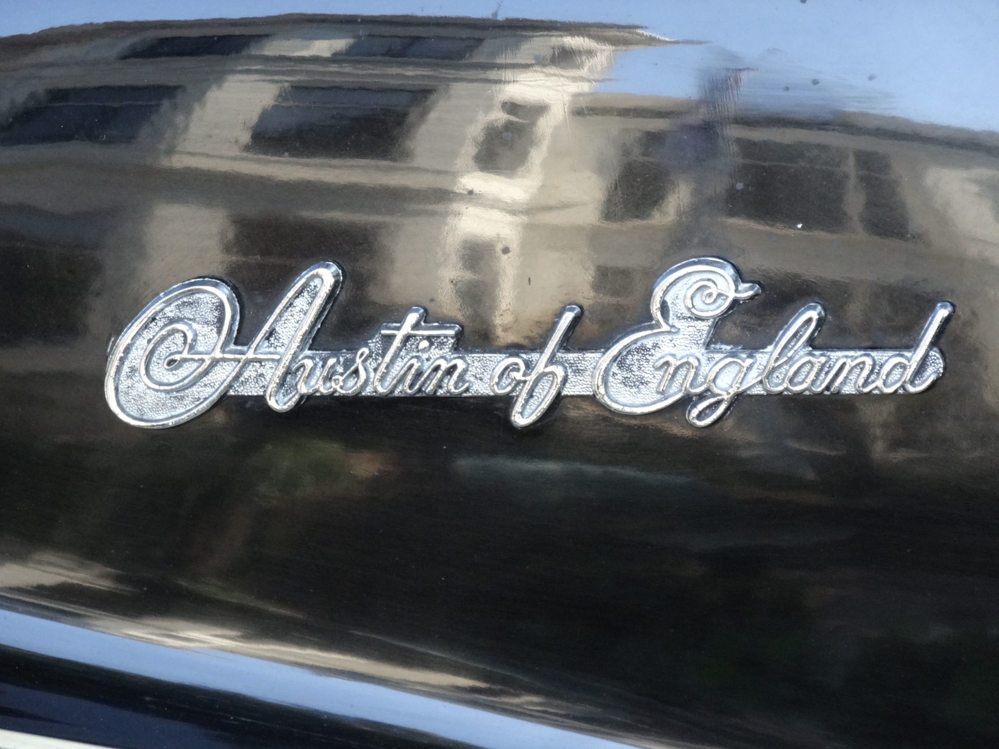 Austin A40 Sommerset embleem