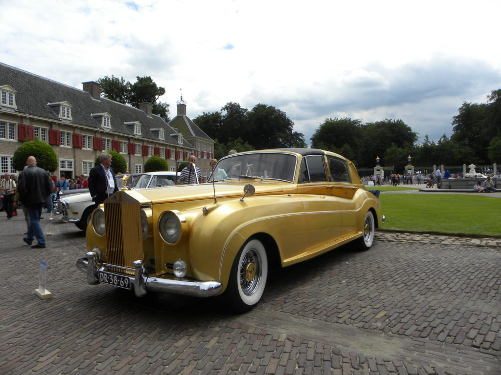 Gouden Rolls-Royce Silver Cloud II Long Wheel Base van Zsa Zsa Gabor