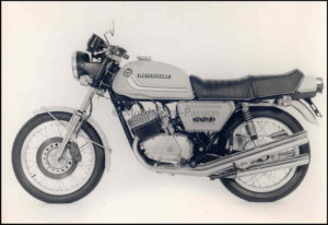 Motobécane 350 Triple persfoto