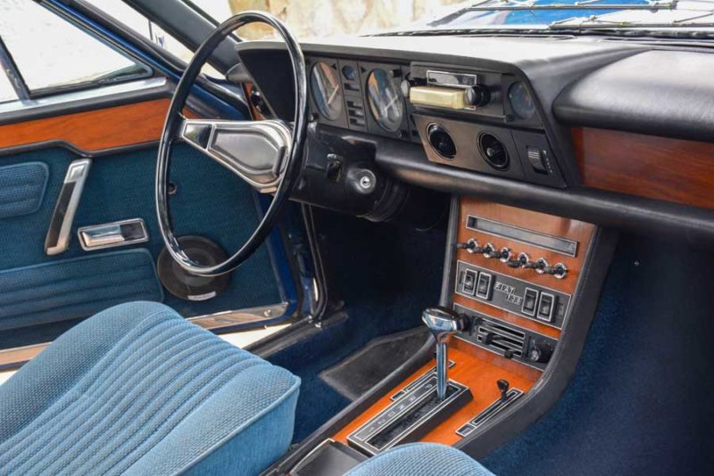 Fiat 130 interieur