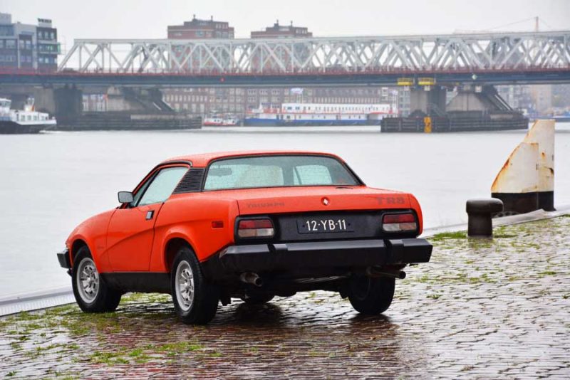 Triumph TR8 achterkant