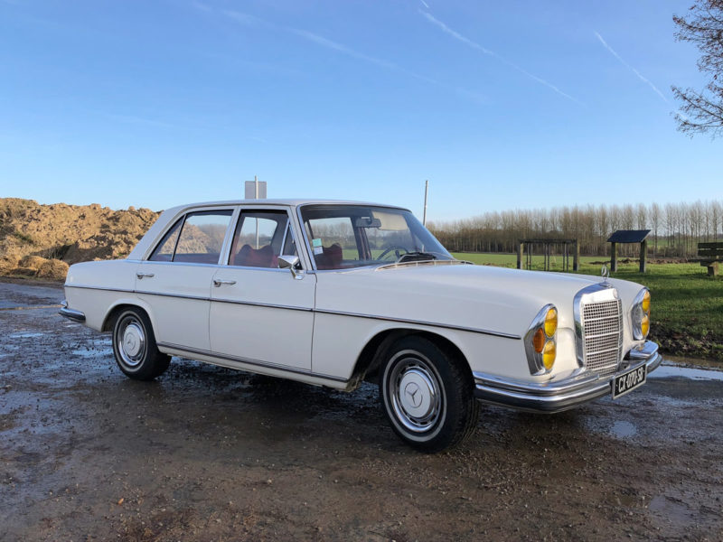Mercedes-Benz 280 SE W108