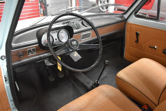 Fiat 127 interieur