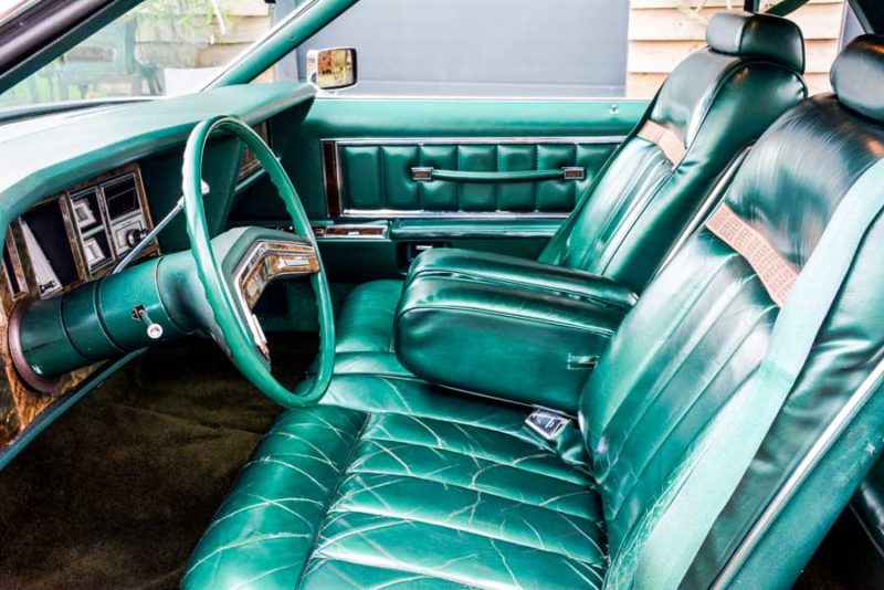 Interieur Lincoln Continental Mark V Givenchy