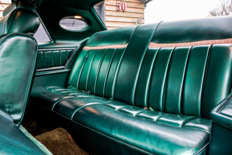 Interieur Lincoln Continental Mark V Givenchy
