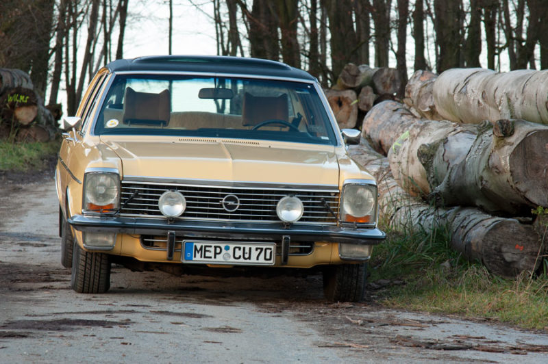 Opel Diplomat B V8
