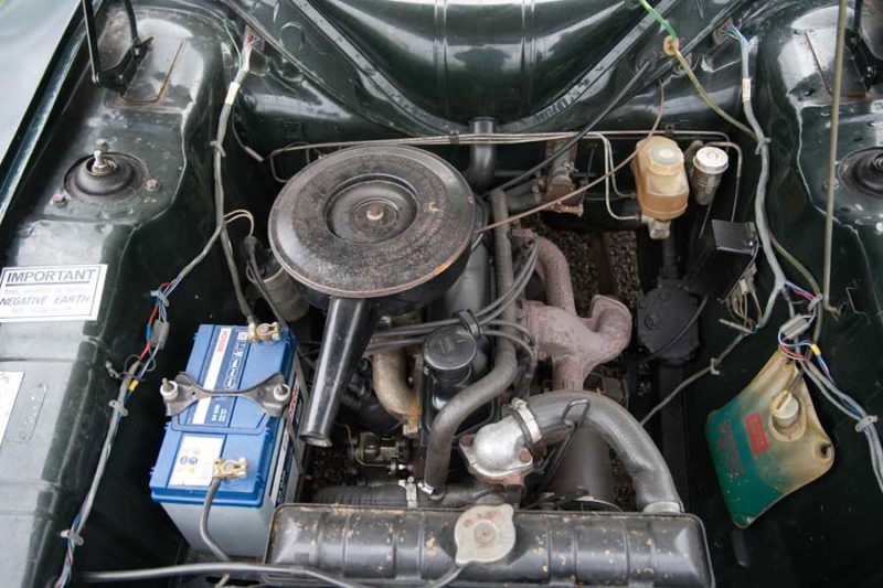 Ford Cortina MkII motor