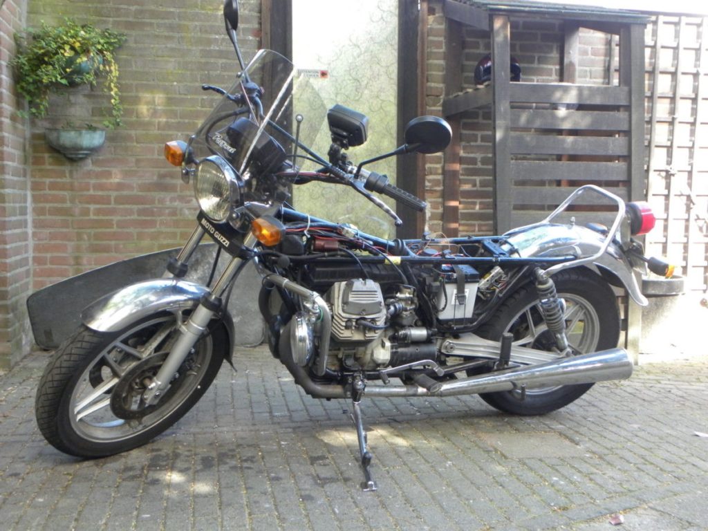 Moto Guzzi en het grote kromdenken - Auto Motor Klassiek