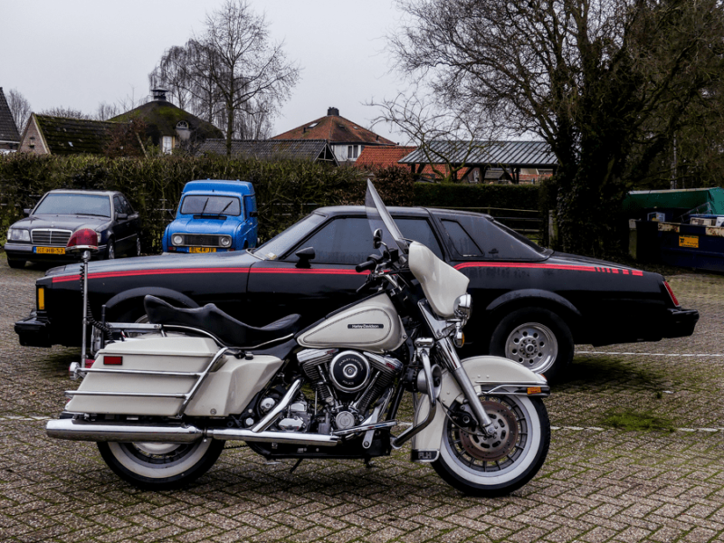 Harley-Davidson Standard Police. Een Harley met een extra ventiel - Auto Motor Klassiek