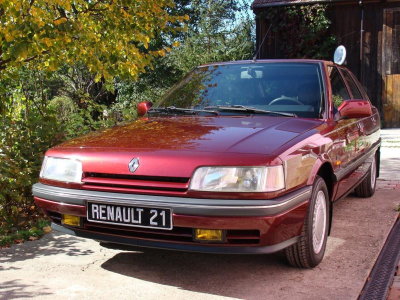 Renault 21