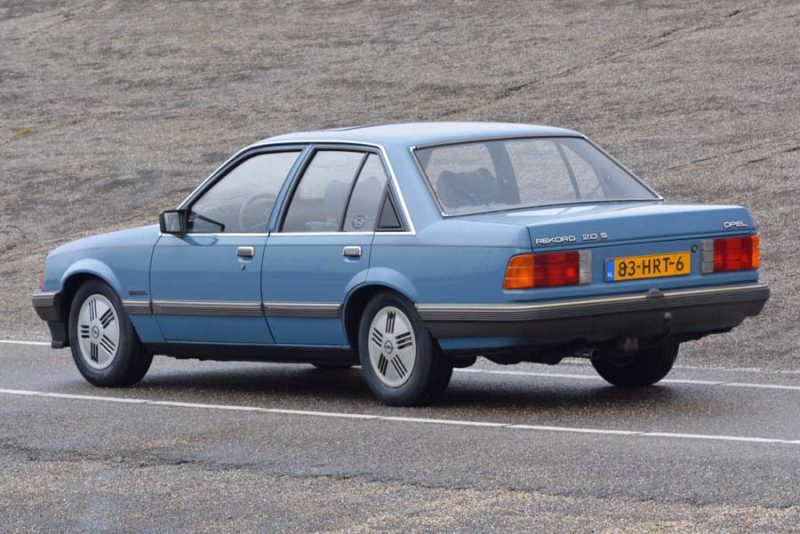 Opel Rekord E2