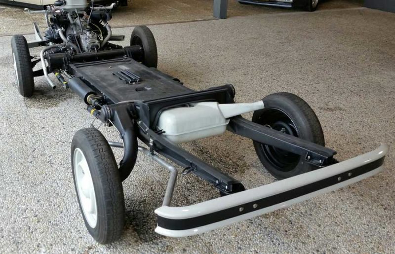 Citroën 2 CV chassis restauratie