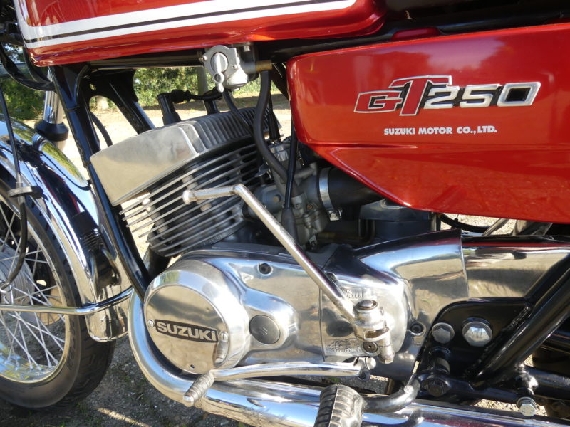 Suzuki GT250