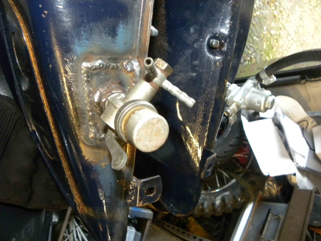 Tanks, laswerk en roest - Auto Motor Klassiek