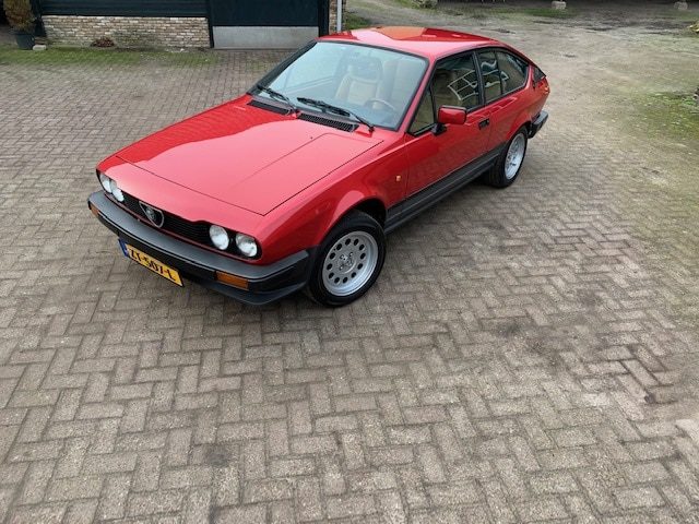 Alfa Romeo GTV. De mooiste Alfa… - Auto Motor Klassiek