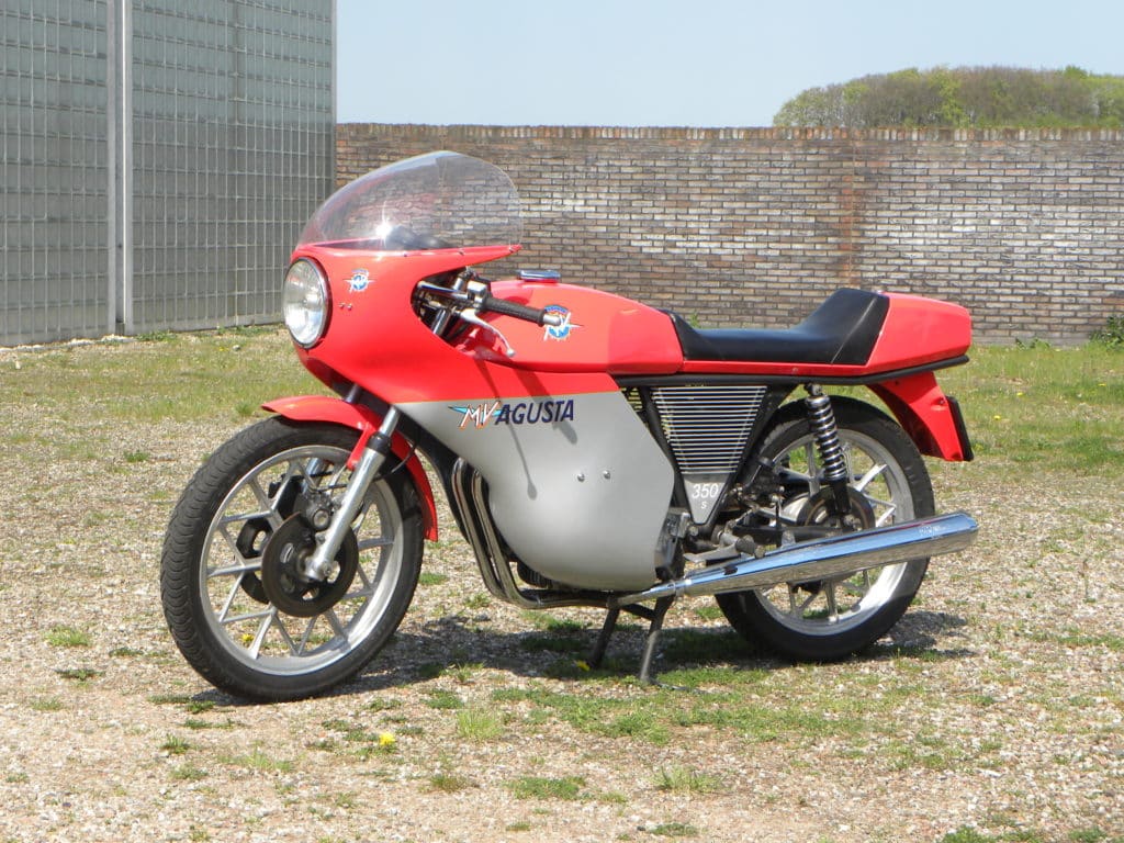 Een MV van een miljoen. Of minder? - Auto Motor Klassiek