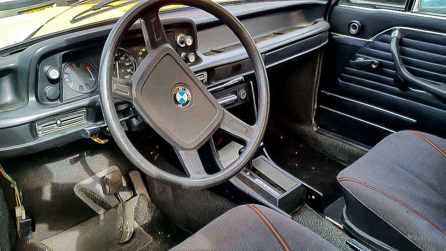 BMW 2002 Touring