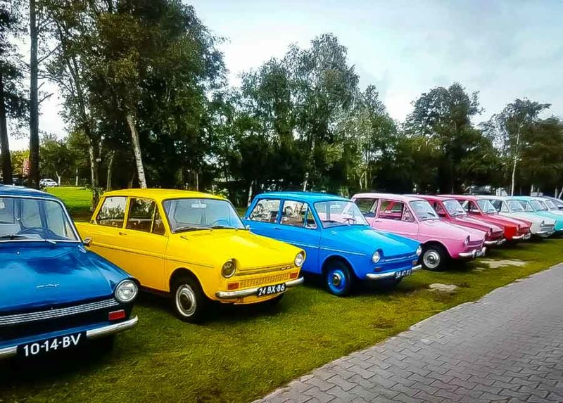 Een DAFJE uit. Tikkeltje chauvinisme.  - Auto Motor Klassiek