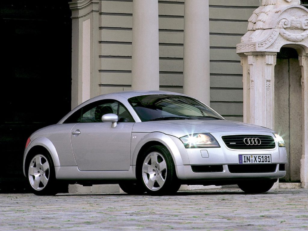 Audi TT. Reuring op de afdeling - Auto Motor Klassiek